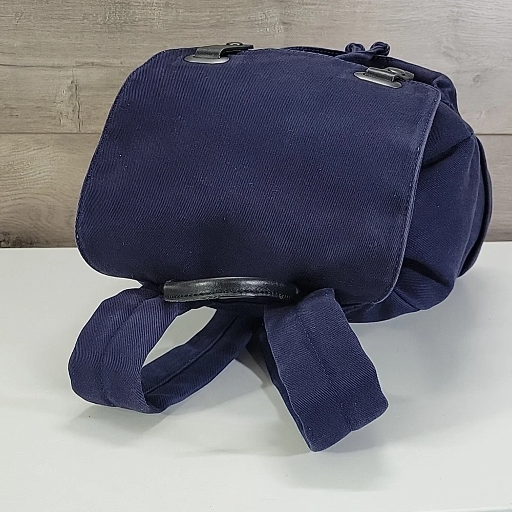Everland Navy Canvas Drawstring Backpack